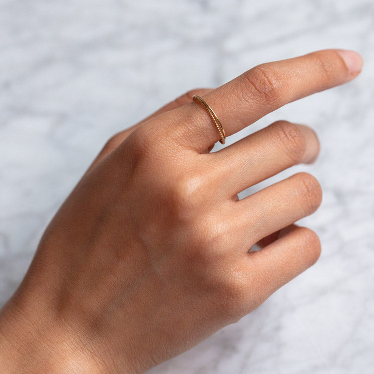 Thin 14k Gold Ring - Elin | Linjer Jewelry